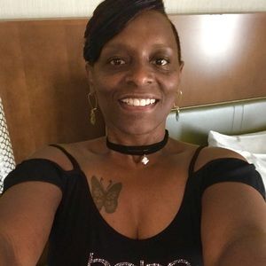 Meet your posher😃